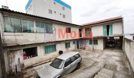 Casa à venda na Ru Joaquim Rocha, 402, Maracanã, Colombo por R$ 680.000