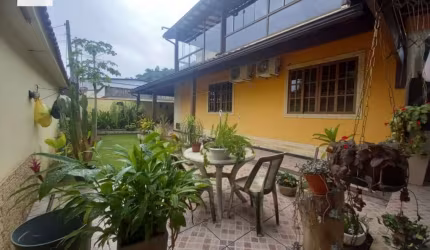 Casa Duplex para Venda em Parque Xerém Duque de Caxias-RJ