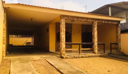Casa Padrão para Venda em Jardim Olimpo Duque de Caxias-RJ