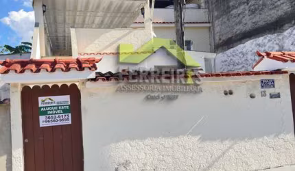 Casa Estilo Apartamento - Aluguel: R$1.200