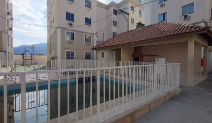 Apartamento 2 quartos e garagem, piscina