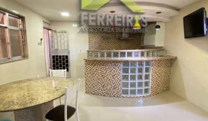 Casa com garagem e 2 quartos em Vila do Sase - Xerem