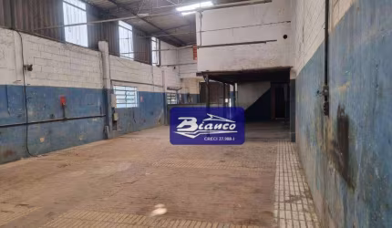 Galpão amplo Av.Antonieta junto a Dutra