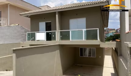 Novíssimo Sobrado no Condomínio Residencial Vila D'Este em Cotia | Batelli Imóveis