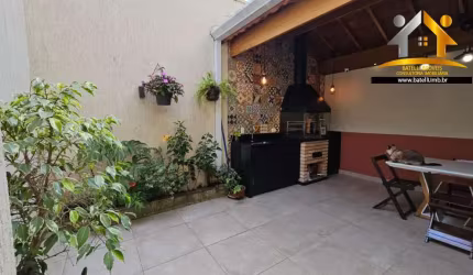 Casa a venda condomínio Village Wimbledon - Batelli Imóveis