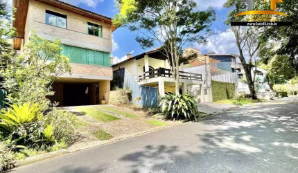 Casa no condomínio Jardim das Flores, em Cotia - SP | Batelli Imóveis