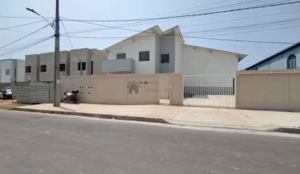 OPORTUNIDADE!!! CASA GEMINADA, 02 QUARTOS, 2 BANHEIROS, VESPASIANO