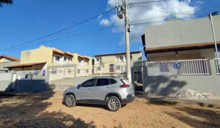 LINDA CASA GEMINADA NO BAIRRO MANGABEIRAS EM MATEUS LEME