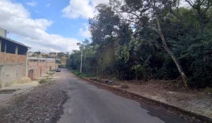 EXCELENTE LOTE DE 360 METROS NO BUGANVILLE EM CONTAGEM