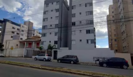 EXCELENTE APARTAMENTO EM PRA‰DIO INDIVIDUAL COM ELEVADOR NO BAIRRO EUROPA EM CONTAGEM