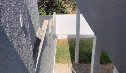 EXCELENTE  CASA GEMINADA NO VILA VERDE EM BETIM