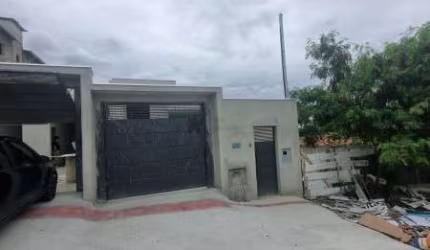 EXCELENTE CASA GEMINADA EM MIO LOTE NA MELHOR LOCALIZAA‡AƒO DO BAIRRO NITEROI EM BETIM