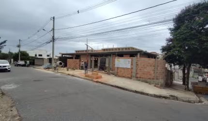 EXCELENTE CASA NA MELHOR LOCALIZAA‡AƒO DO BAIRRO NITEROI EM BETIM
