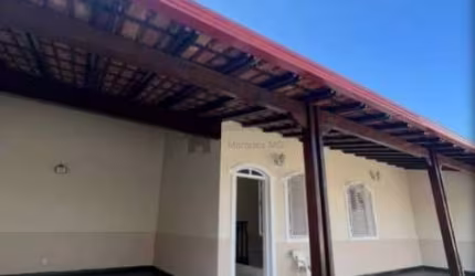 EXCELENTE CASA EM LOTE INTEIRO NO ALVORADA