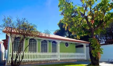 EXCELENTE CASA EM LOTE INTEIRO NO ALVORADA