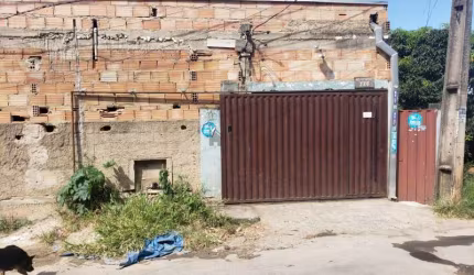 CASA INDEPENDENTE COM OUTRA CONSTRUA‡AƒO AGUARDANDO ACABAMENTO.