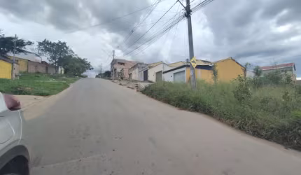 EXCELENTE LOTE COMERCIAL DO LADO DE CIMA DA RUA COM 720 METROS, RECANTO VERDE ESMERALDAS