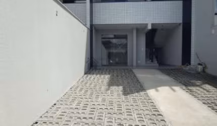 EXCELENTE CASA GEMINADA 03 QUARTOS COM SUATE NO VALE DAS ORQUIDEAS EM CONTAGEM