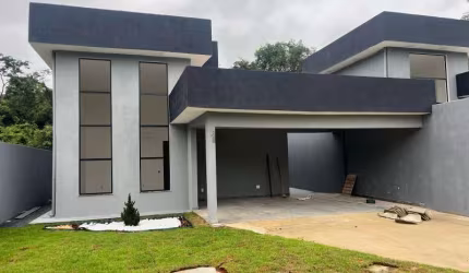 EXCELENTE CASA 03 QUARTOS COM SUITE NO FLORESTA ENCANTADA EM ESMERALDAS