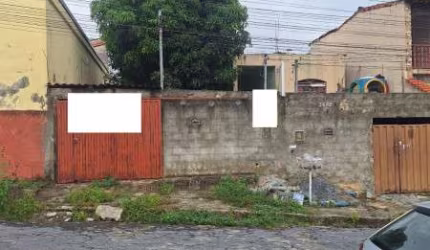 A“TIMA CASA EM LOTE DE 240 METROS COM 02 QUARTOS NO ALVORADA EM CONTAGEM