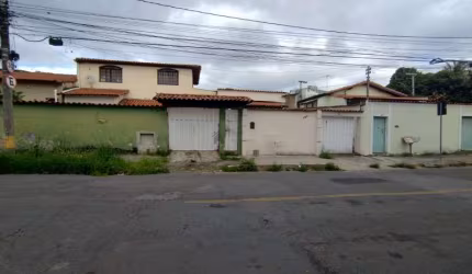 LINDA CASA COM 03 QUARTOS  NO MONTE CASTELO EM CONTAGEM