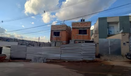 LINDA CASA GEMINADA 03 QUARTOS NO NOVO BARREIRINHO EM IBIRITA‰