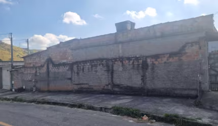 A“TIMO LOTE COM 04 BARRACA•ES EM LOTE  DE 220 METROS NO VILA CRISTINA EM BETIM