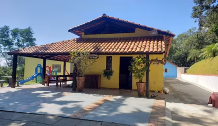 Alugo Linda Chácara em Mogi das Cruzes – 9.000 m²