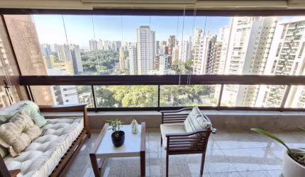 Aconchegante apartamento tipo para venda com 4 quartos, sendo 4 suítes, 226m²