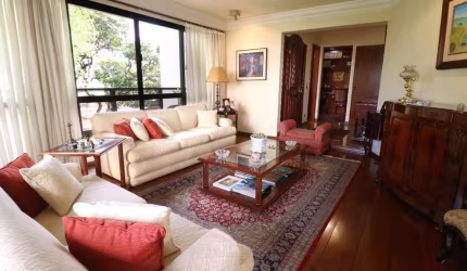 Agradável apartamento tipo para venda com 3 quartos, sendo 3 suítes, 200m²