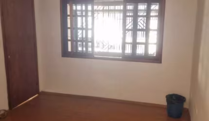VENDO SOBRADO COM  EDÍCULA  NO BAIRRO CAMPO GRANDE (ZONA SUL-SP)!
