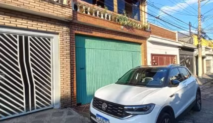 VENDO LINDO SOBRADO COM 03 DORMITÓRIOS NA VILA MARARI!