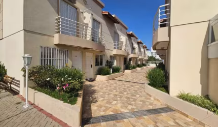 VENDO LINDO CASA EM CONDOMINIO FECHADO NO BAIRRO CAMPO GRANDE! (ZONA SUL)