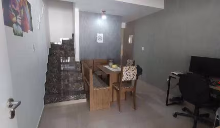 Sobrado com 2 dormitórios à venda, 89 m² por R$ 292.000,00 - Jardim São João - Jandira/SP