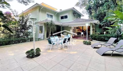 Sobrado com 4 dormitórios à venda, 553 m² por R$ 1.990.000,00 - Altos de São Fernando - Jandira/SP
