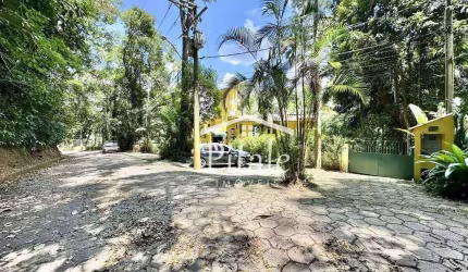 Sobrado com 3 dormitórios, 485 m² - venda por R$ 2.000.000 ou aluguel por R$ 7.999/mês - Chácara Agrindus - Taboão da Serra/SP