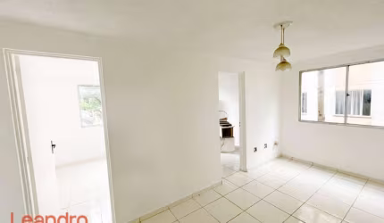 Apartamento com 3 dormitórios à venda, 62 m² por R$ 200.000,00 - Cidade Líder - São Paulo/SP