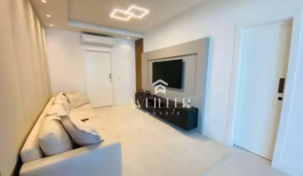 Apartamento semi-mobiliado com 4 suítes  à venda, 3 vagas - Meia Praia - Itapema/SC