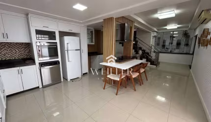 Sobrado com 4 dormitórios à venda, 308 m² por R$ 950.000,00 - Dom Bosco - Itajaí/SC