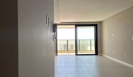 Apartamento com 3 dormitórios à venda sendo 3 suítes, 120.55 m² por - R$ 2.750.000,00 - Praia Brava - Itajaí/SC