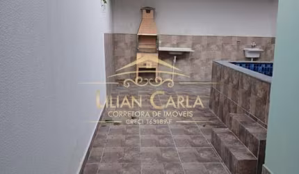 Casa à venda em Mongagua com 2 dorm, 1 suite, área gourmet + PISCINA por APENAS R$ 258 mil!