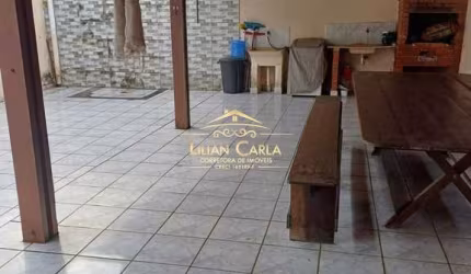 Casa à venda em Itanhaém com 2 dorm, 1 suíte, garagem para 5 carros por R$ 350 mil