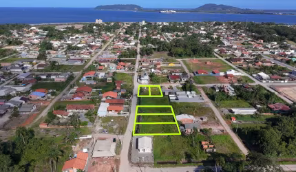Terrenos  Limpos para Venda no Balneário BRANDALIZE, localizado na cidade de Itapoá/SC.