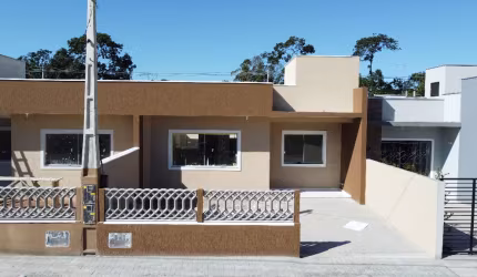 Casas NOVAS para Venda no Balneário ITAPOÁ, Centro de Itapoá / SC.