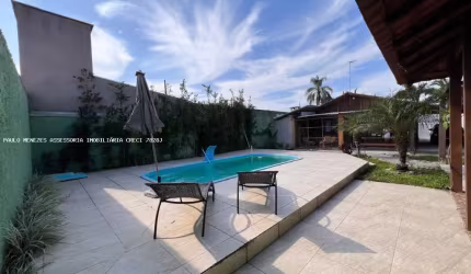 Casa Grande com Piscina para Venda no bairro PRAIA DOS VELEIROS , localizado na cidade de Itapoá / SC.