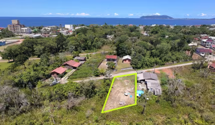 Terreno Limpo e Aterrado para Venda no Balneário ROSA DOS VENTOS , localizado na cidade de Itapoá / SC.