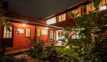 Maravilhosa casa na beira rio com 4 Suítes à venda, 165 m² por R$ 1.900.000 - Parque Imperial - Par