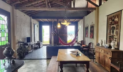 Linda casa rústica na beira do mar em Paraty!