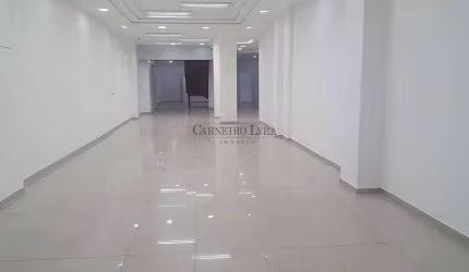 Ótima loja para locação no calçadão da Sete de Abril com 431m²