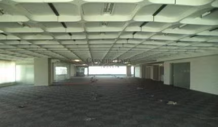 Andar corporativo com quase 3 mil m² para venda ou locação no Centro Empresarial